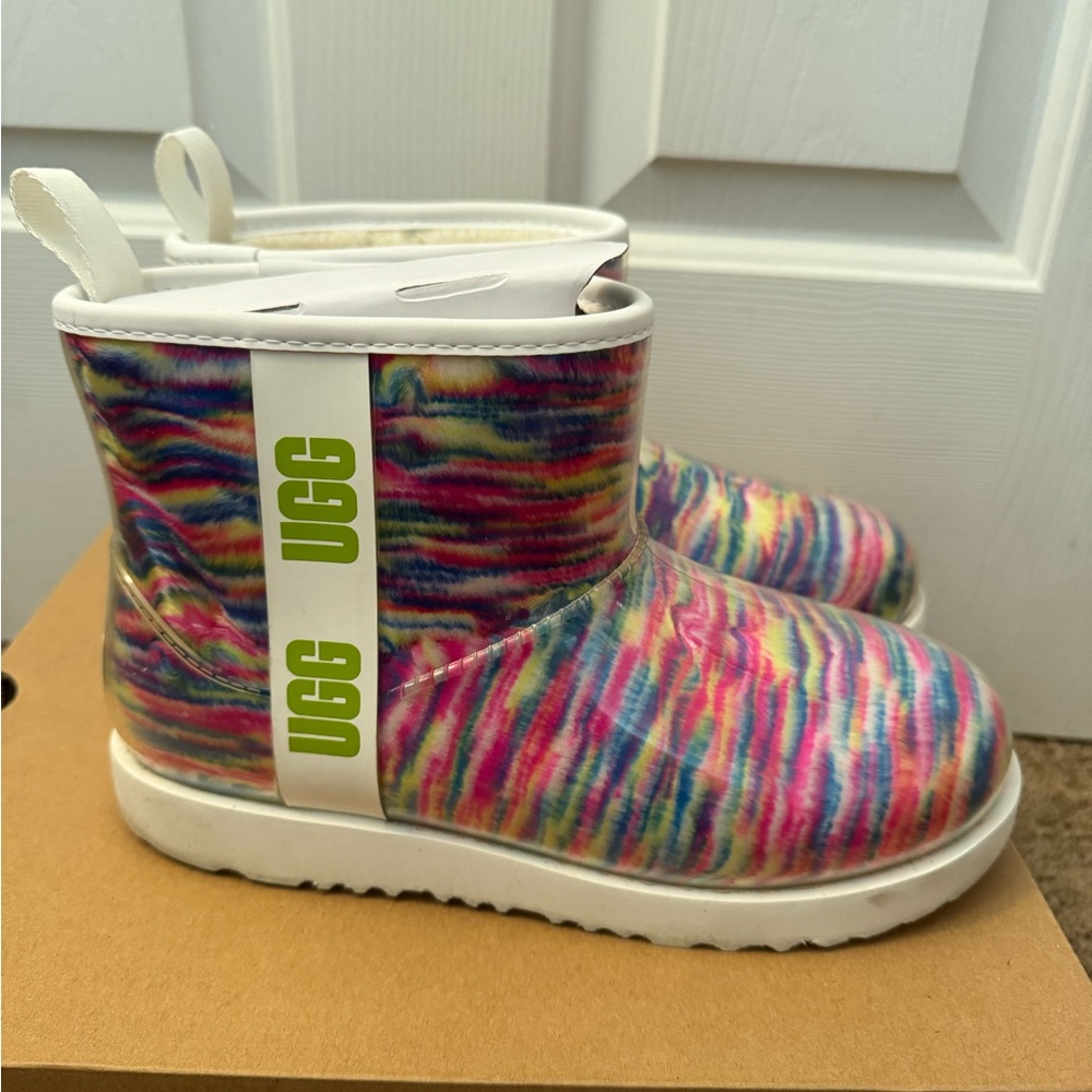 UGG Kids' Rainbow Boots waterproof